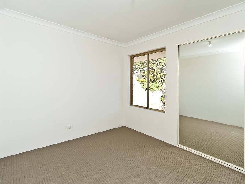 91 Elderberry Drive, South Lake WA 6164