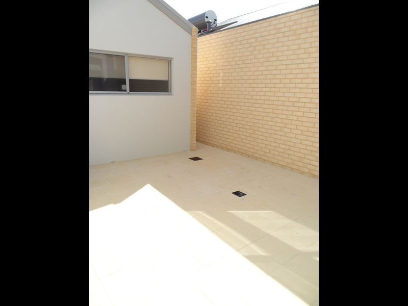 9b Teocote Crescent, Aubin Grove WA 6164