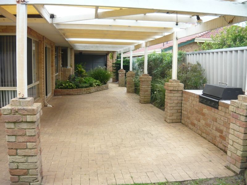 26 Carlhausen Close, Atwell WA 6164