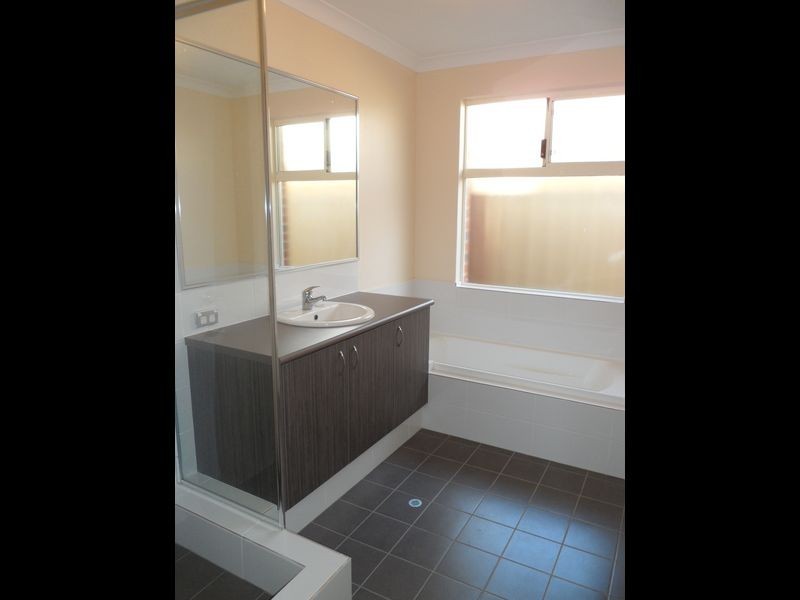 24 Keane Road, Harrisdale WA 6112