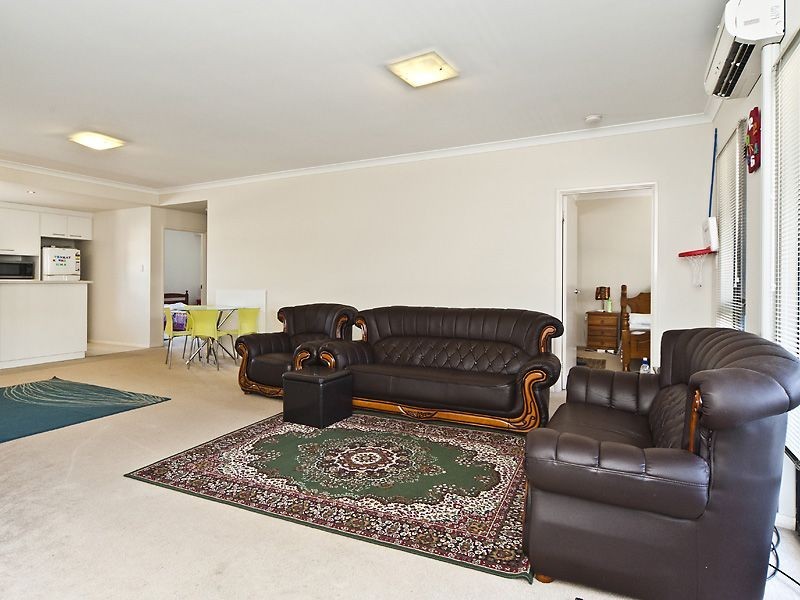 11/2 Stockton Bend, Atwell WA 6164