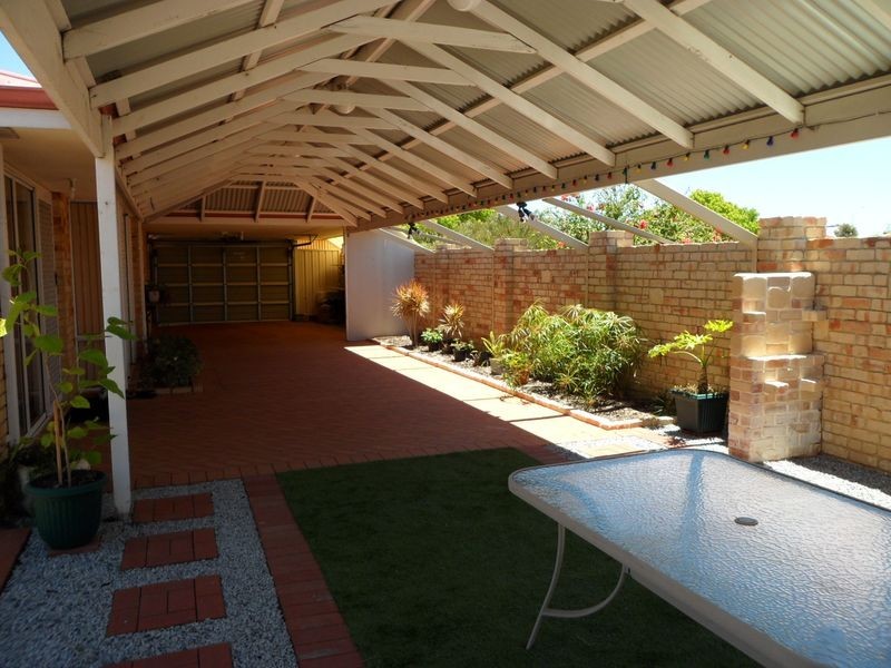 25 Veneta Circuit, Atwell WA 6164