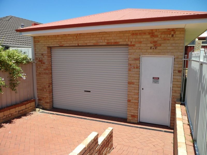 25 Veneta Circuit, Atwell WA 6164