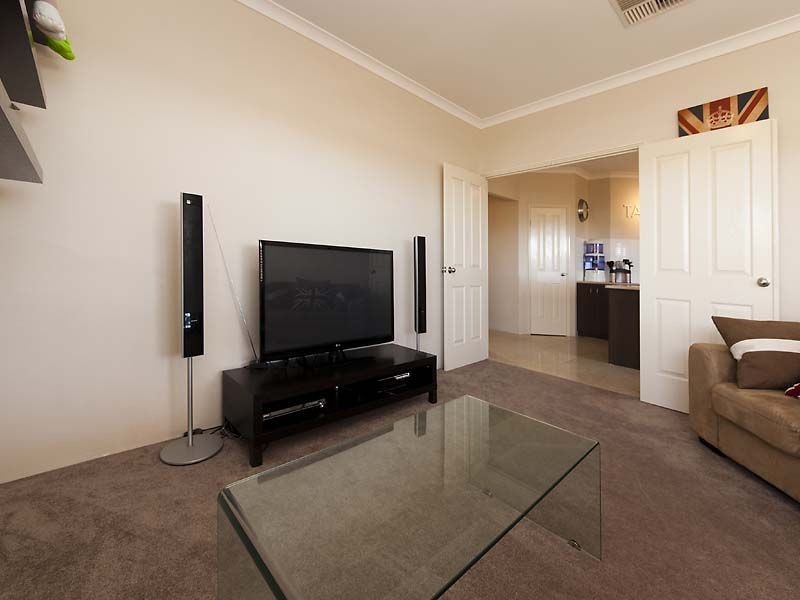 22B Halcyon Way, Atwell WA 6164