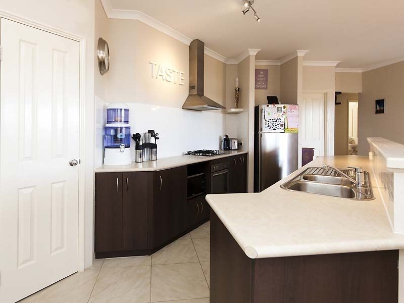 22B Halcyon Way, Atwell WA 6164