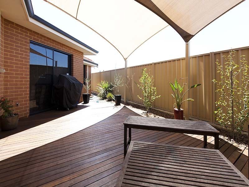 22B Halcyon Way, Atwell WA 6164