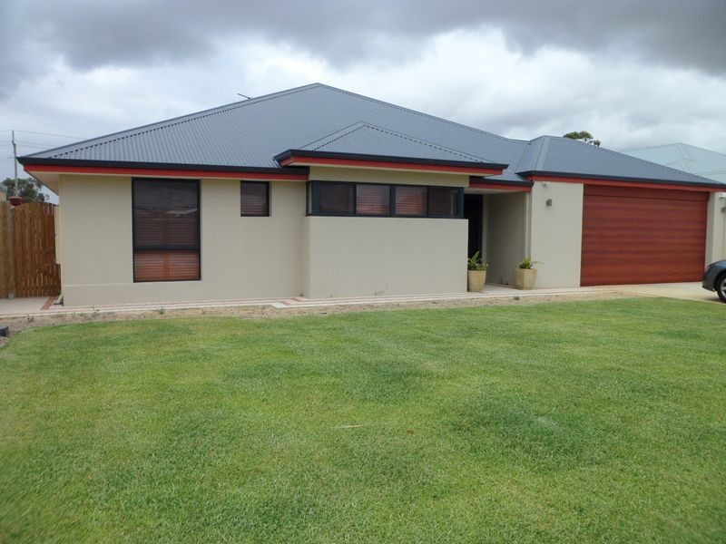 6 Mohan Loop, Hammond Park WA 6164