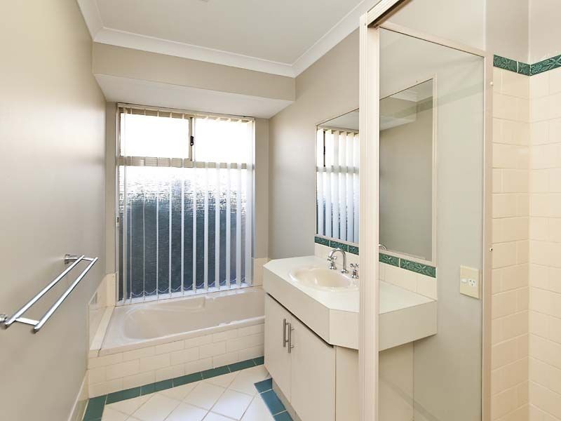 115 Lydon Boulevard, Atwell WA 6164