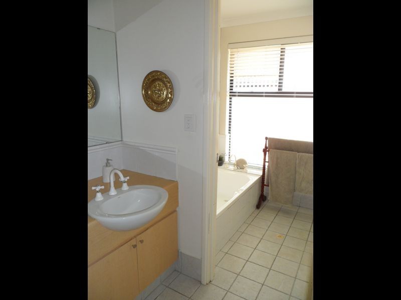 34 Freshwater Drive, Atwell WA 6164