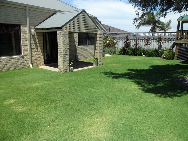 34 Freshwater Drive, Atwell WA 6164