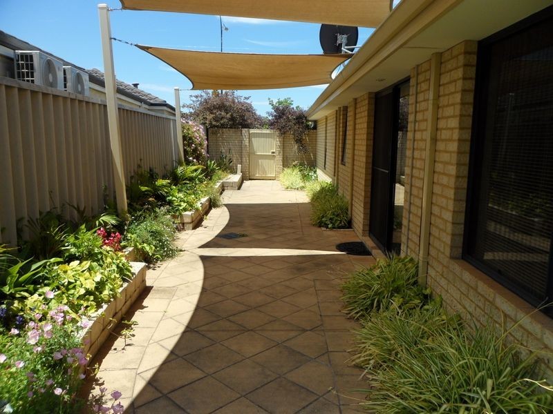 34 Freshwater Drive, Atwell WA 6164