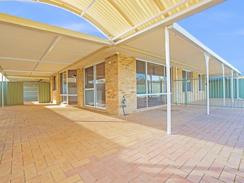 81 Folland Parade, Atwell WA 6164