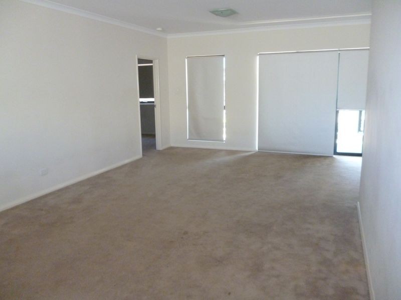 35/2 Stockton Bend, Atwell WA 6164