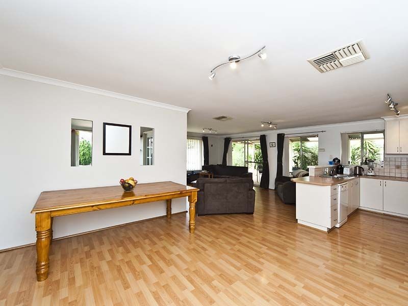 4 Tranby Way, Bertram WA 6167