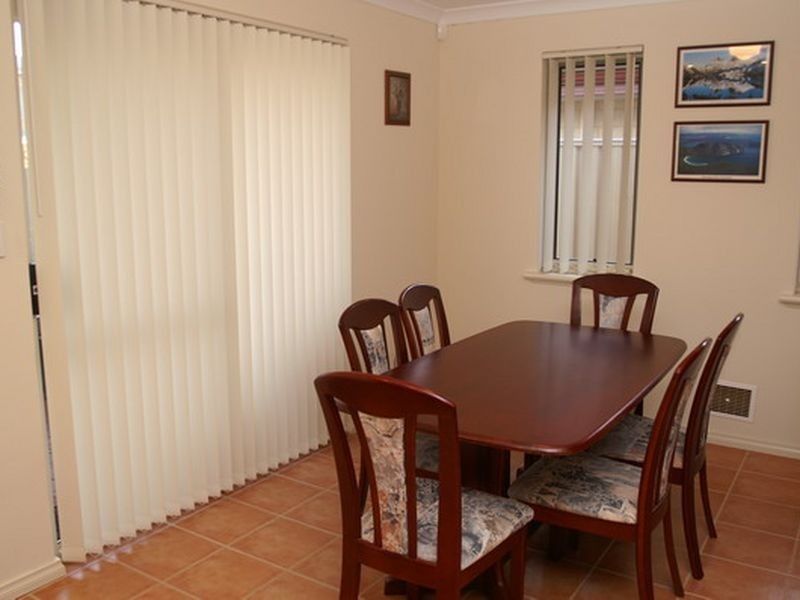 1/51 Braemore Street, Seville Grove WA 6112