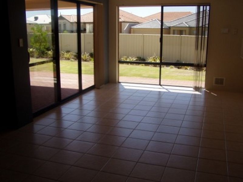 71 Miltona Drive, Secret Harbour WA 6173