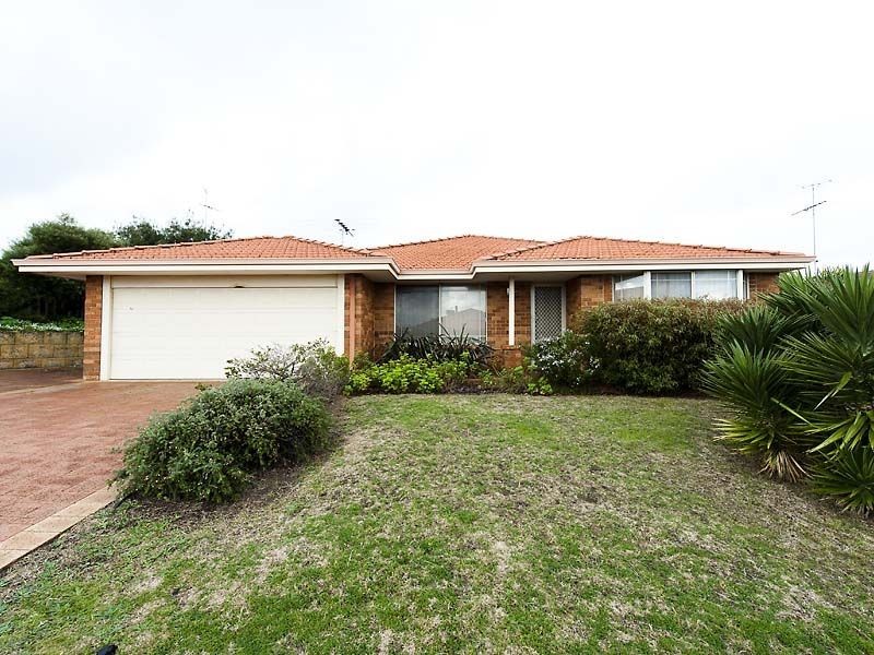 7 Wintersweet Place, Halls Head WA 6210