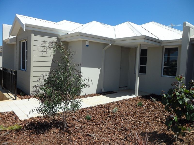 9/3 Andy Zuvela Road, Beeliar WA 6164