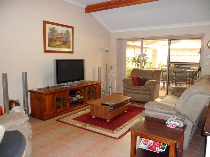 119 Brenchley Drive, Atwell WA 6164