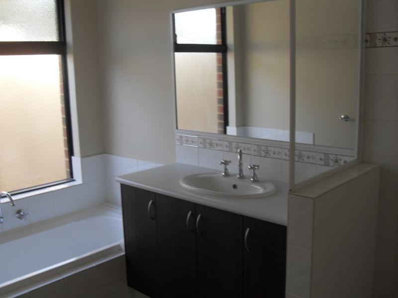 9/1 Coojong Link, Success WA 6164