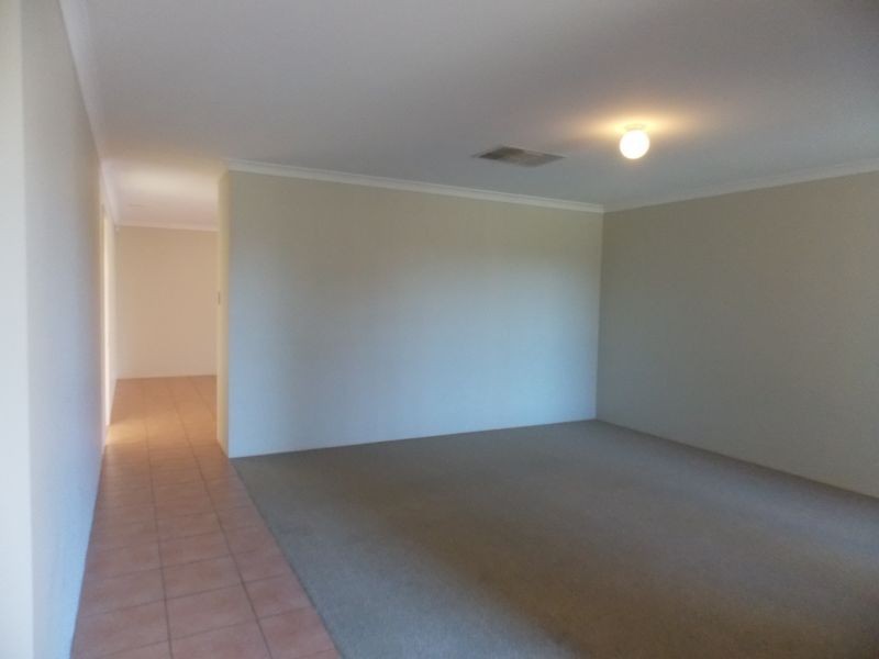 14 Keystone Loop, Secret Harbour WA 6173