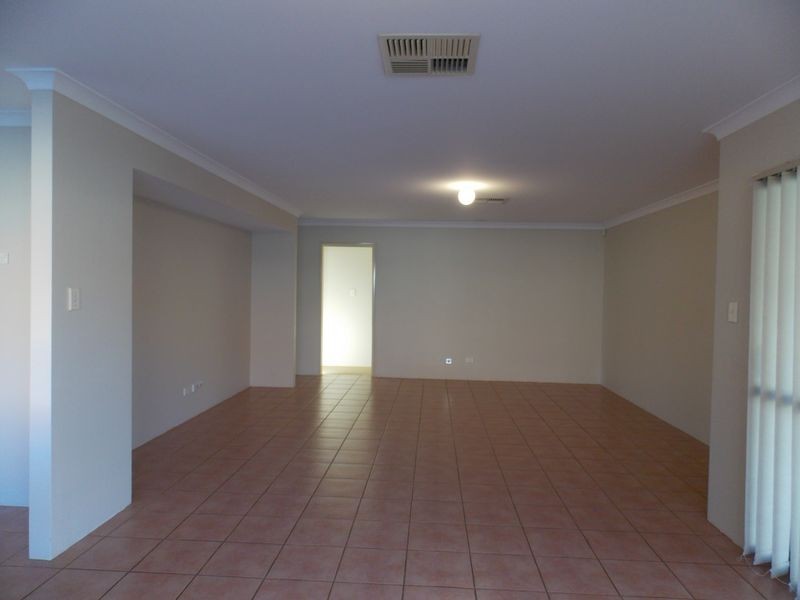 14 Keystone Loop, Secret Harbour WA 6173