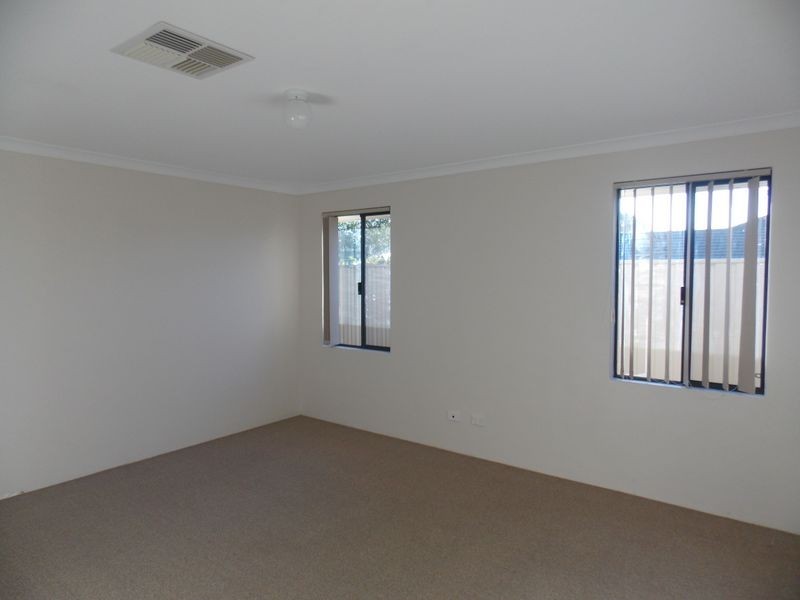 14 Keystone Loop, Secret Harbour WA 6173