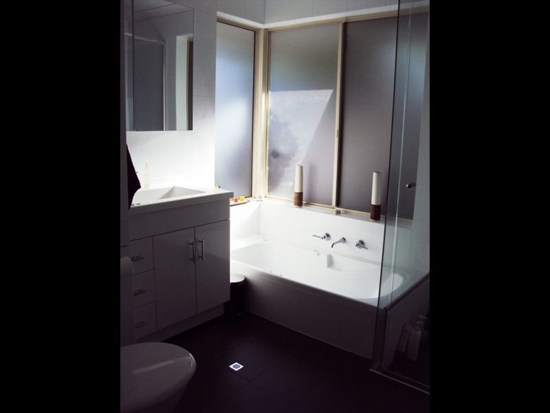 4 Derwent Crescent, Success WA 6164