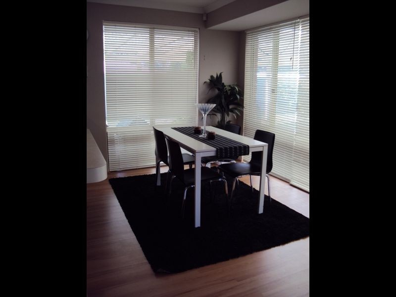 4 Derwent Crescent, Success WA 6164