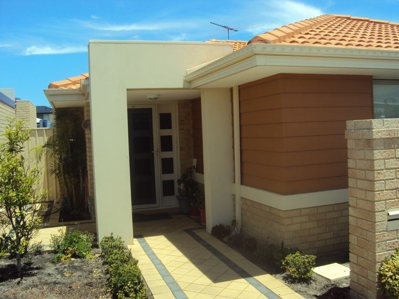 15 Yarra Promenade, Hammond Park WA 6164