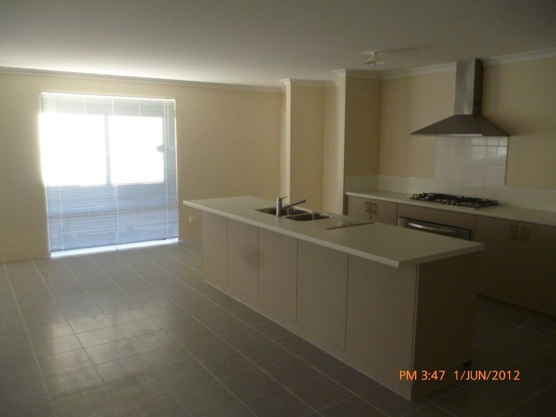 32 Pavonia Parade, Baldivis WA 6171