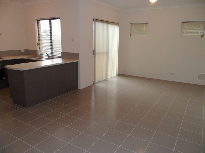 5/7 Crossville Way, Success WA 6164