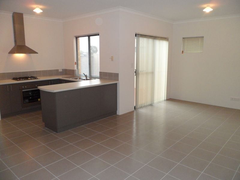 5/7 Crossville Way, Success WA 6164