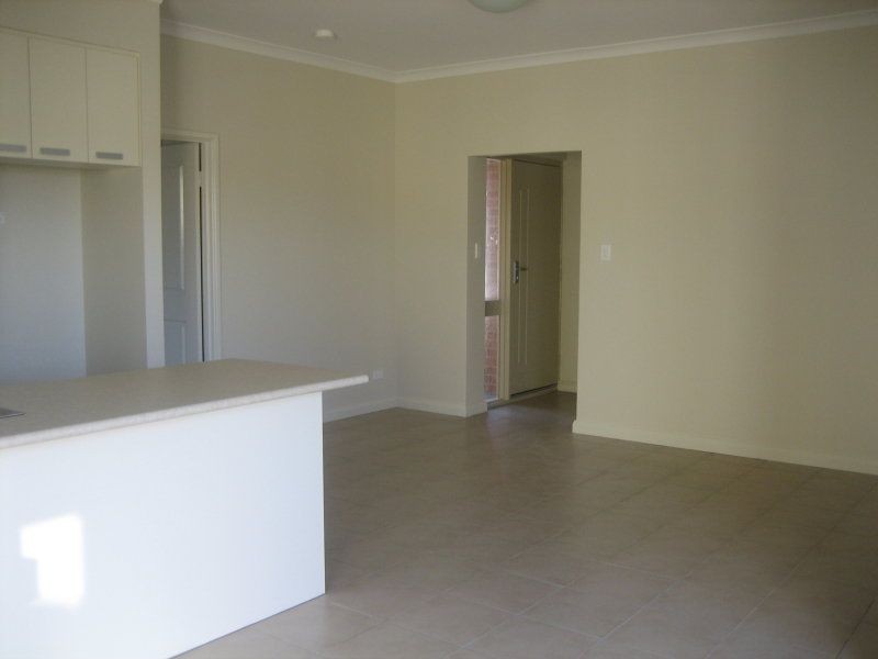 2/15 Coogee Road, Munster WA 6166