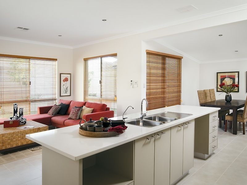 8 Angelica Way, Atwell WA 6164