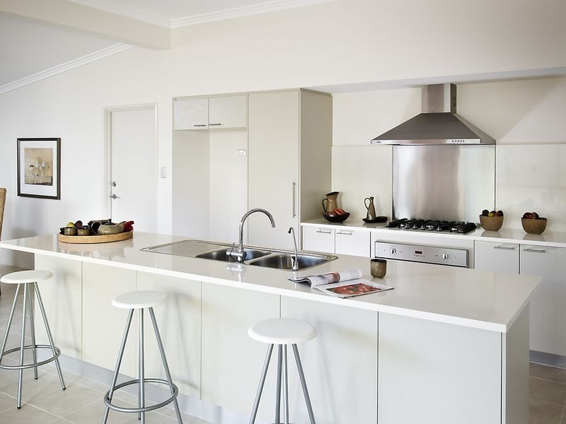 8 Angelica Way, Atwell WA 6164