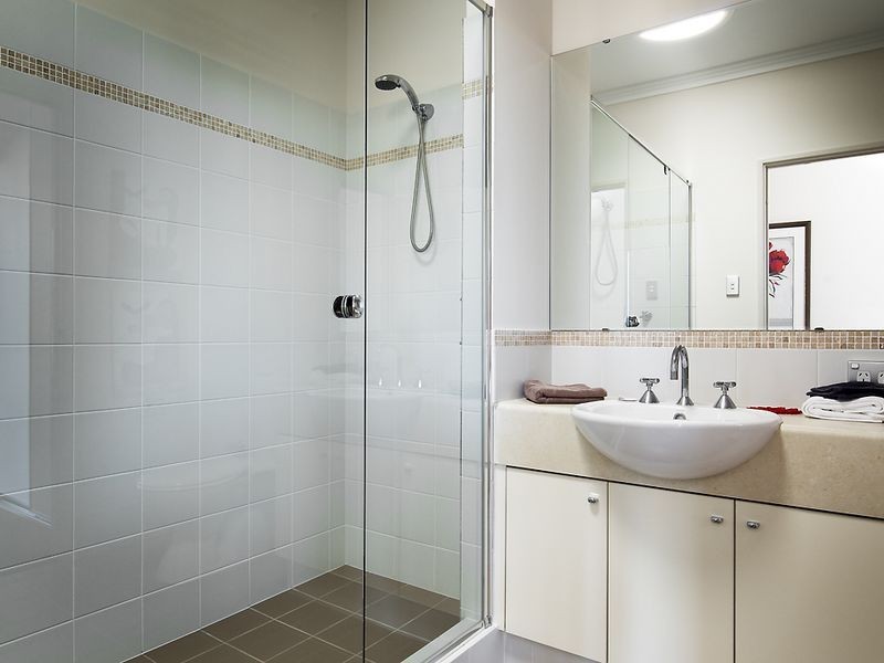 8 Angelica Way, Atwell WA 6164