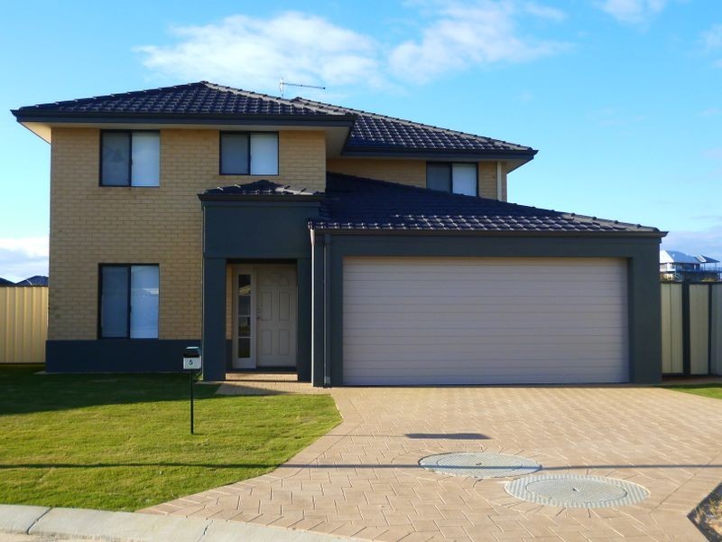 5 Caper Place, Success WA 6164