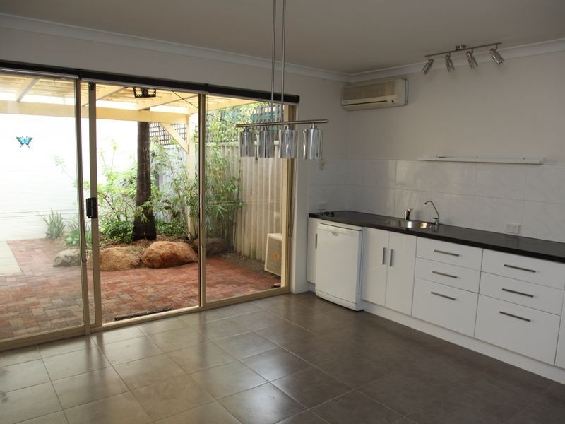 2/7 Kimberley street, West Leederville WA 6007