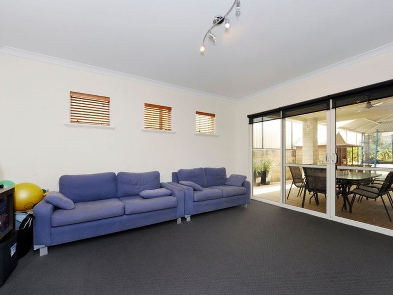 56 Sinagra Way, Yangebup WA 6164