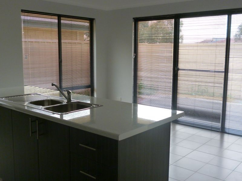 21 Mariposa Gardens, Success WA 6164