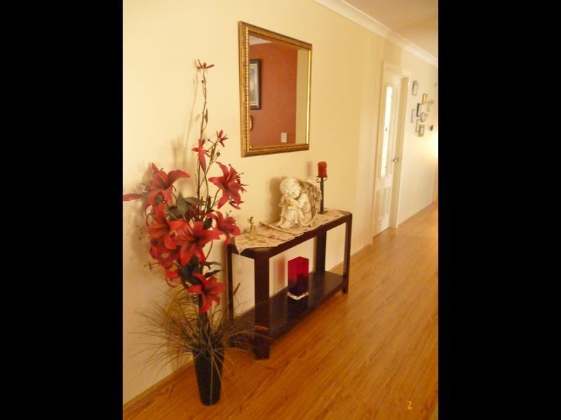 4 Plymouth Corner, Success WA 6164