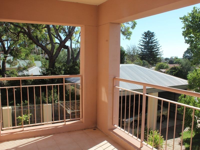 9/15 Friar John Way, Coolbellup WA 6163