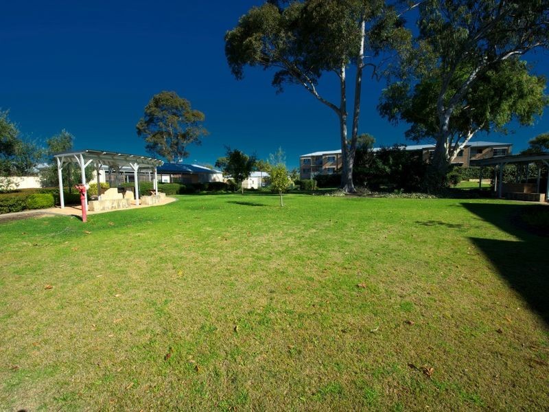 9/15 Friar John Way, Coolbellup WA 6163