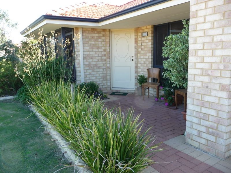 13 Reeves Entrance, Success WA 6164