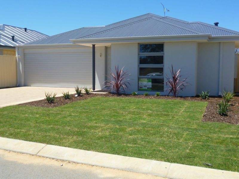 23 Mariposa Gardens, Success WA 6164