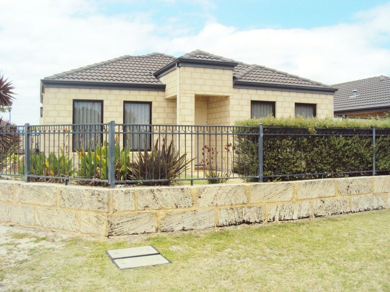 20 Richmond Entrance, Success WA 6164