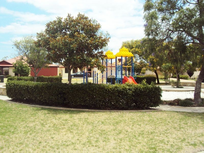 20 Richmond Entrance, Success WA 6164