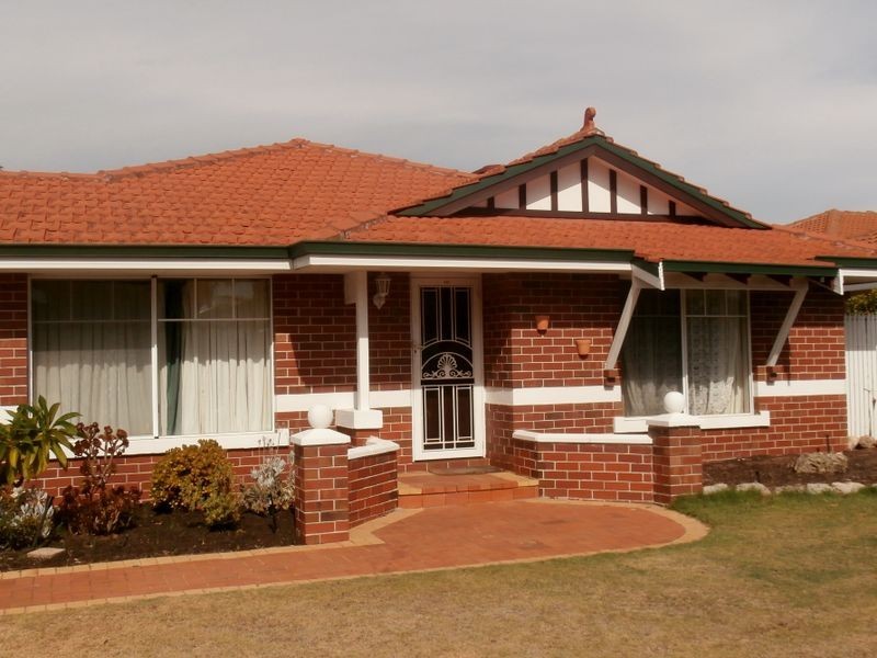 6 Naylor Close, Atwell WA 6164