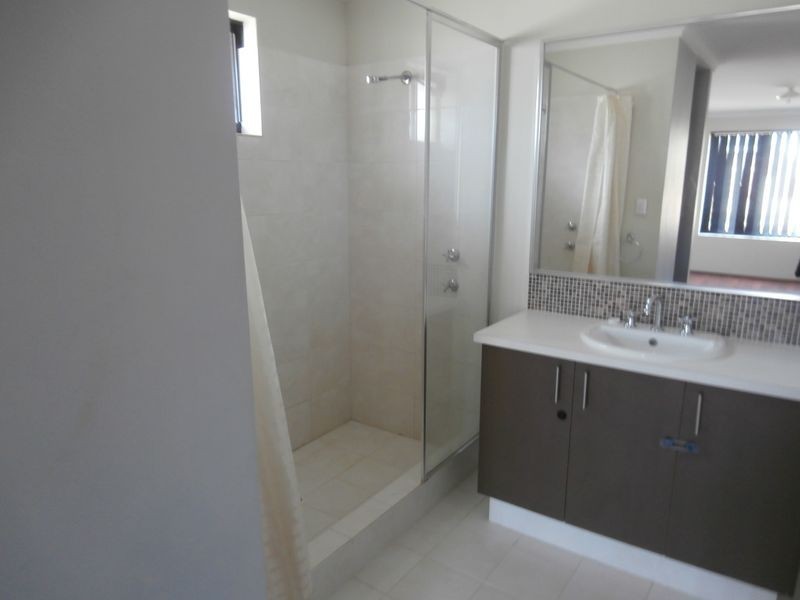 8 Teocote Crescent, Aubin Grove WA 6164